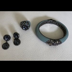 A rare jewelry set